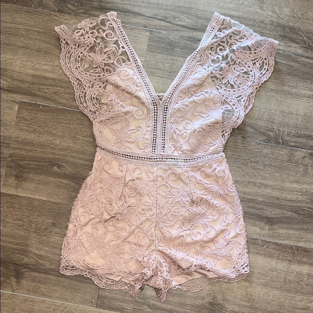 Charlotte Russe Lace Chemise in Light Pink